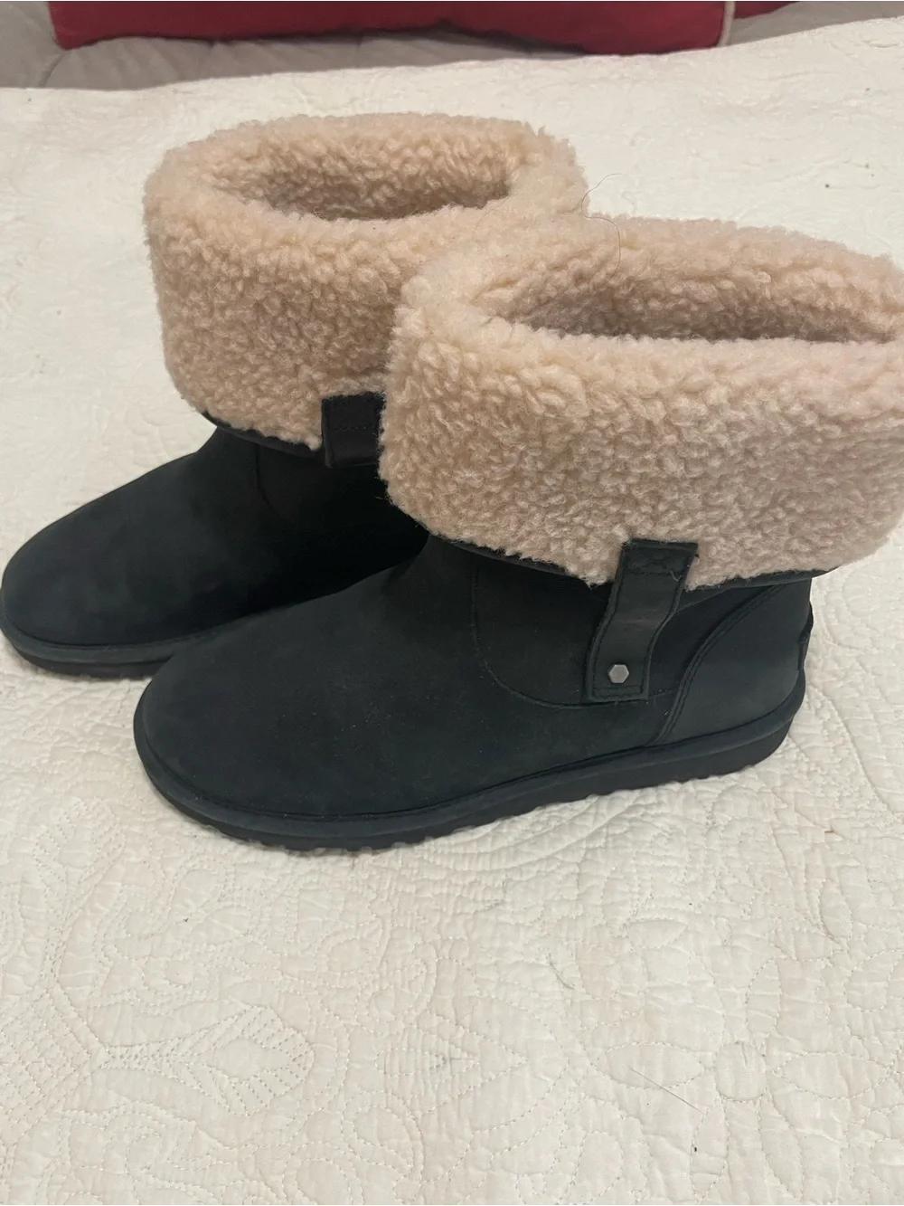 UGG Women’s Black Ankle Boots with Shearling Cuff-size 8